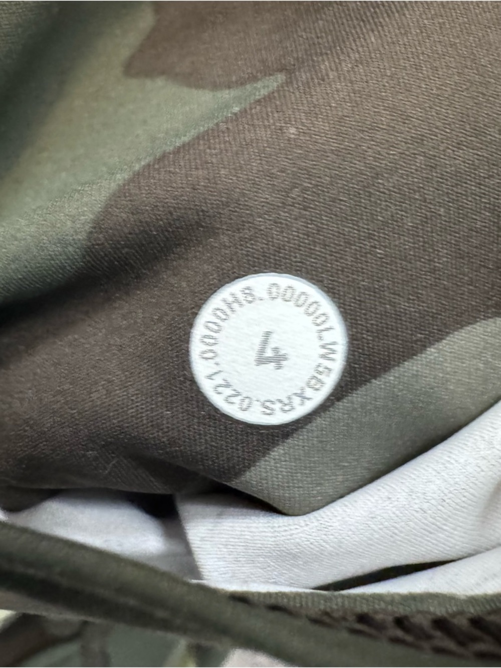 Lululemon Fast & Free Tight Heritage 365 Camo Crispin Green Nulux Ankle Sz. 4 - Picture 9 of 9